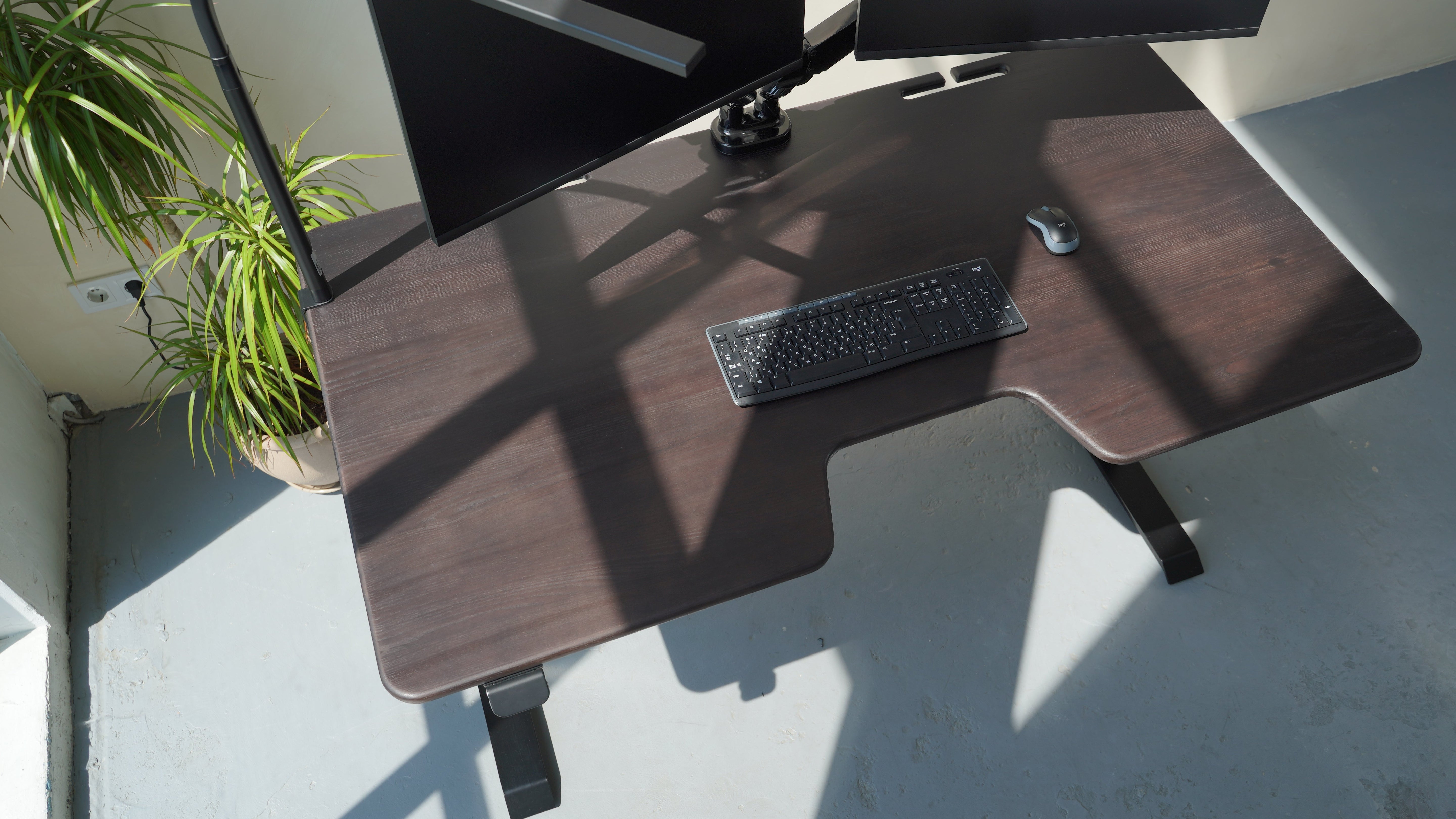 Двомоторний стіл RockSolid: як правильно користуватись і налаштувати