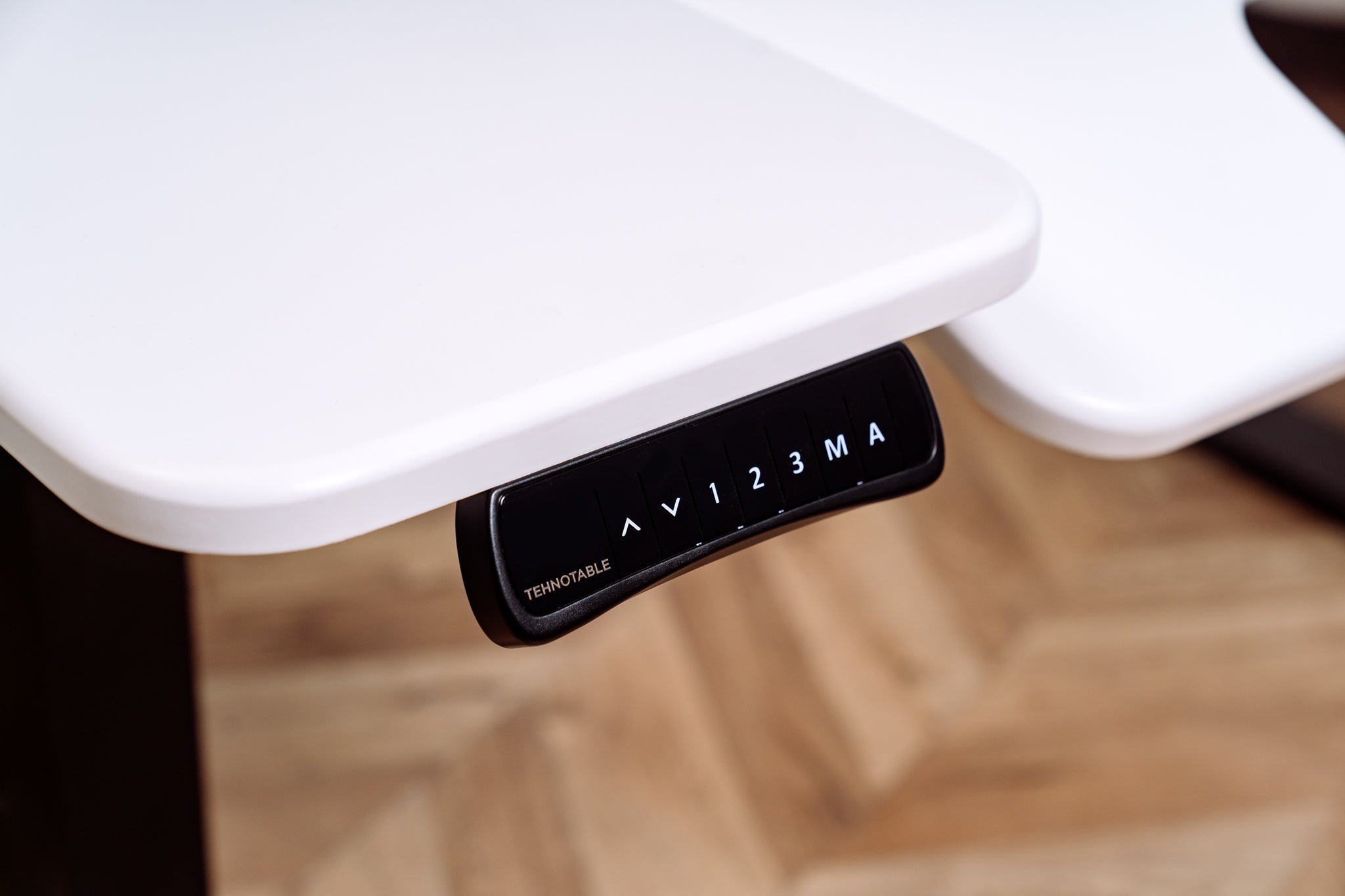 7 ПЕРЕВАГ ПІДЙОМНИХ СТОЛІВ ДЛЯ ЗДОРОВ'Я - TEHNOTABLE