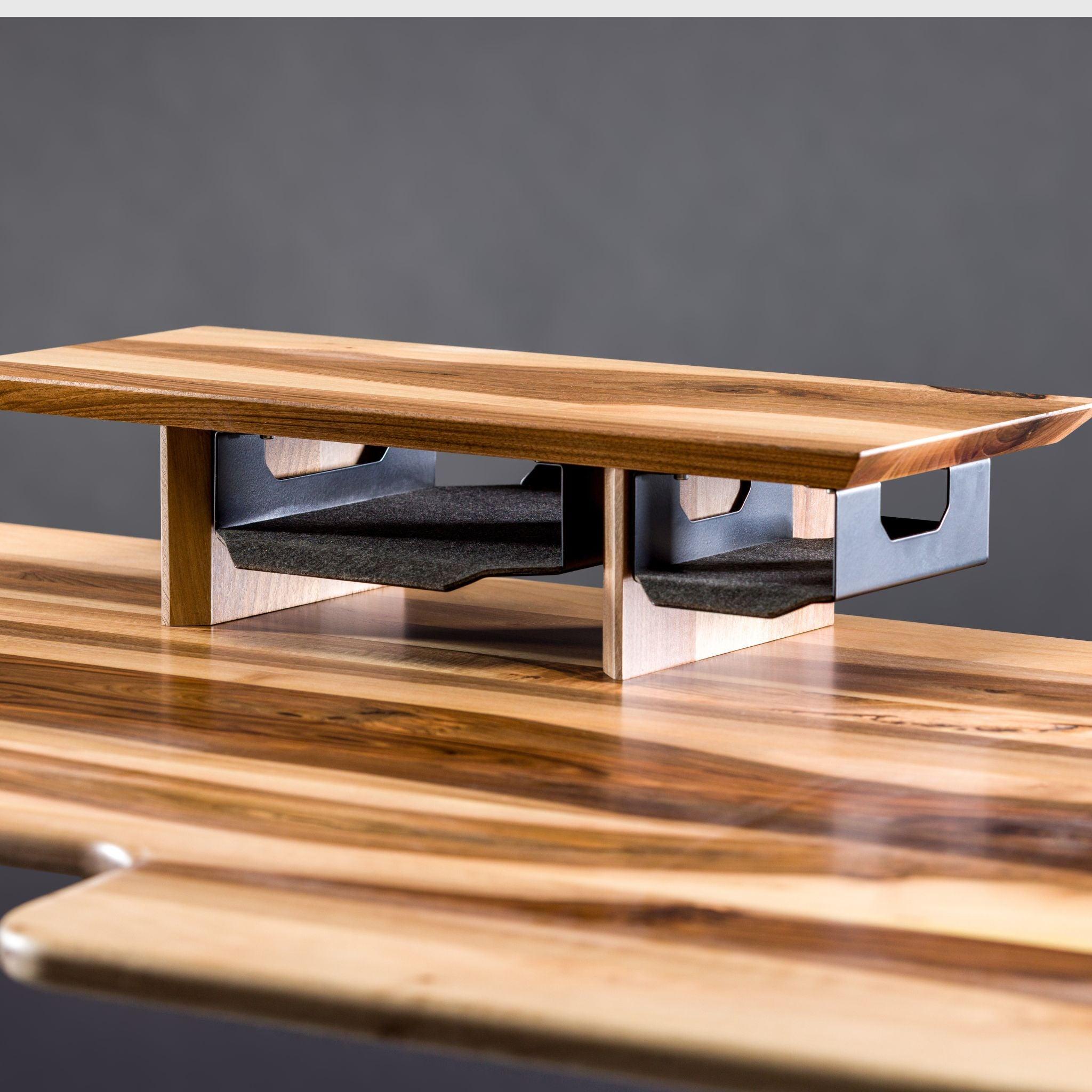 Полиця під монітор з натурального дерева з органайзерами M - TEHNOTABLE