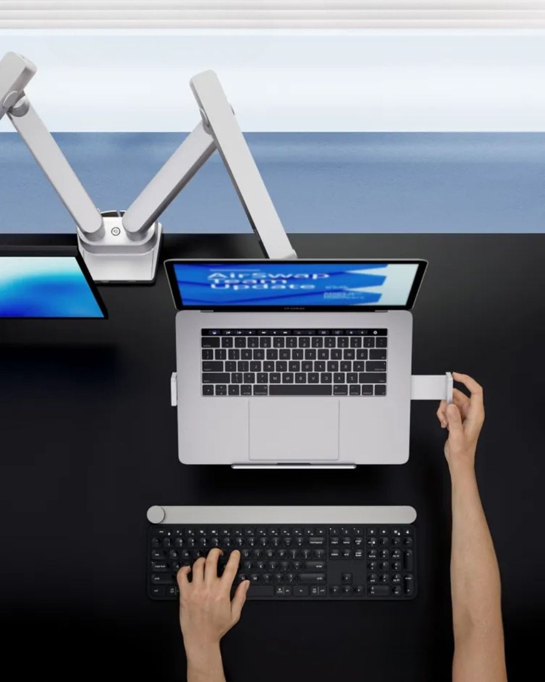 Підставка-тримач для ноутбука White до 18 дюймів з пасивним охолодженням