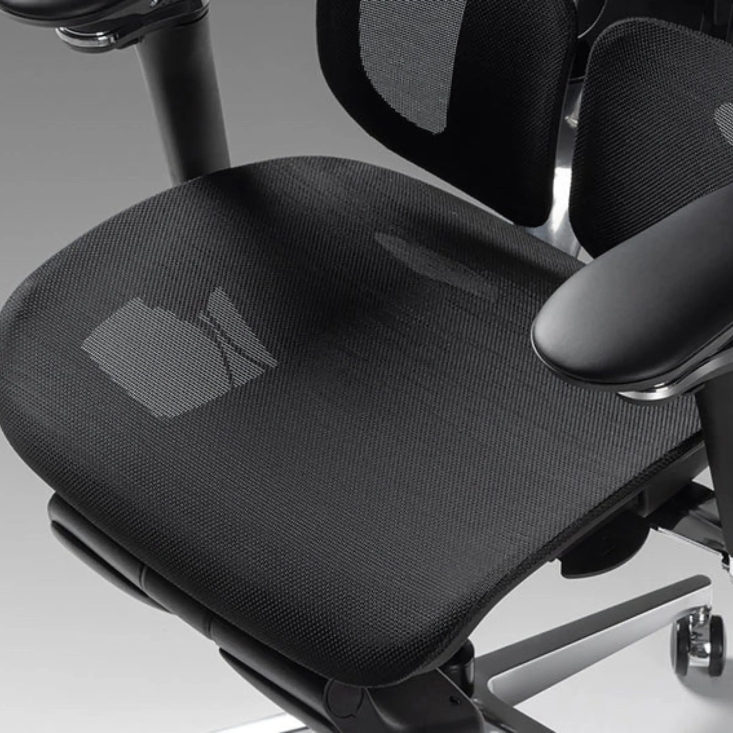 Ергономічне крісло Hinomi X2 Pro з підставкою для ніг чорного кольору