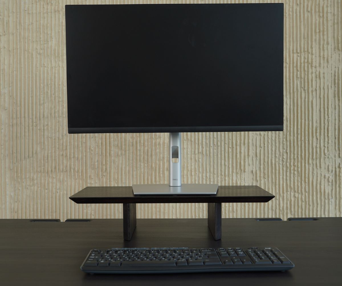 Полиця під монітор із ясеня з тонуванням