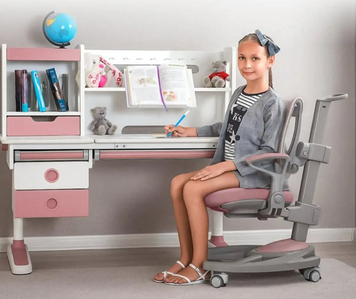 Дитяче крісло Galaxy для школяра з регульованим сидінням і підніжкою
